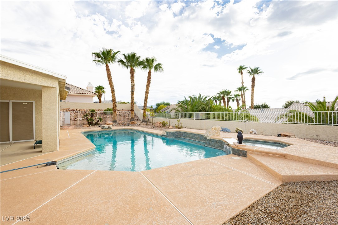 932 Rhyolite Terrace