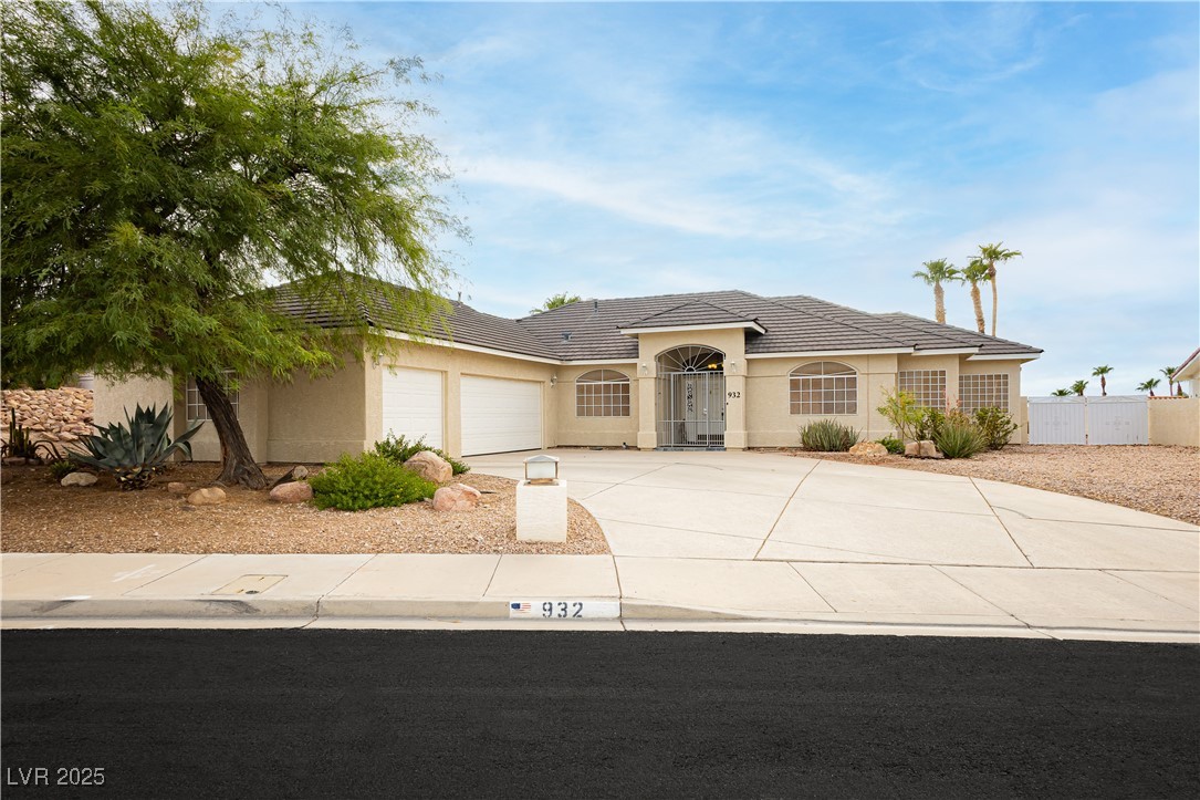 932 Rhyolite Terrace