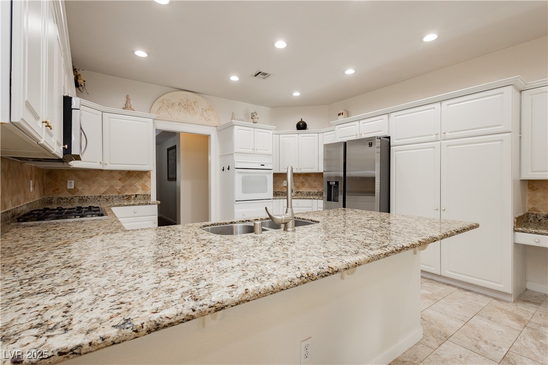 932 Rhyolite Terrace