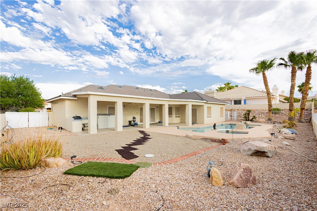 932 Rhyolite Terrace