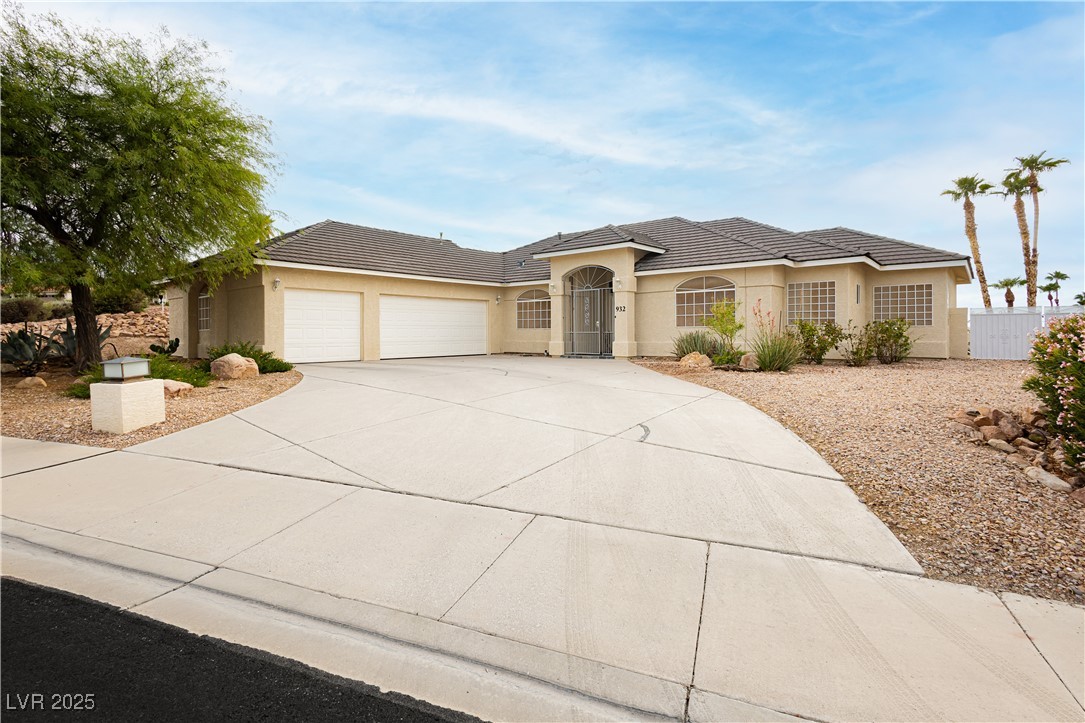 932 Rhyolite Terrace