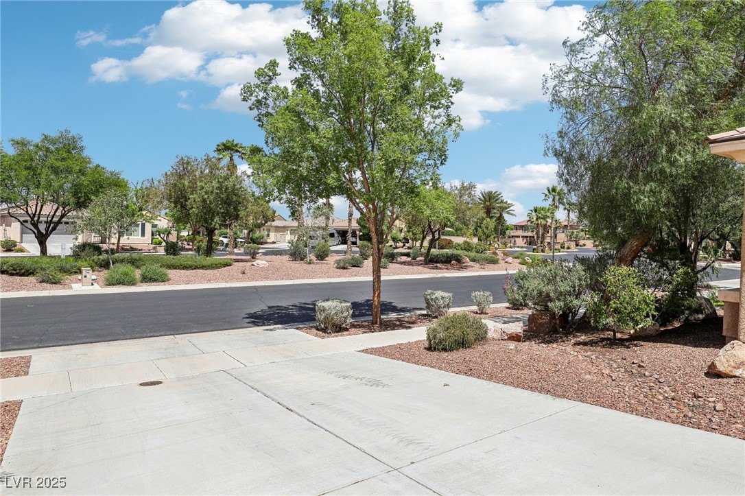 8316 Imperial Lakes Street