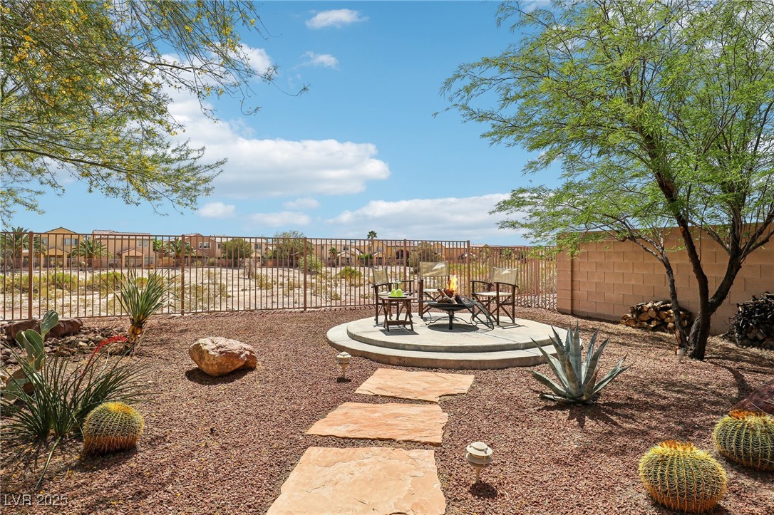 8316 Imperial Lakes Street