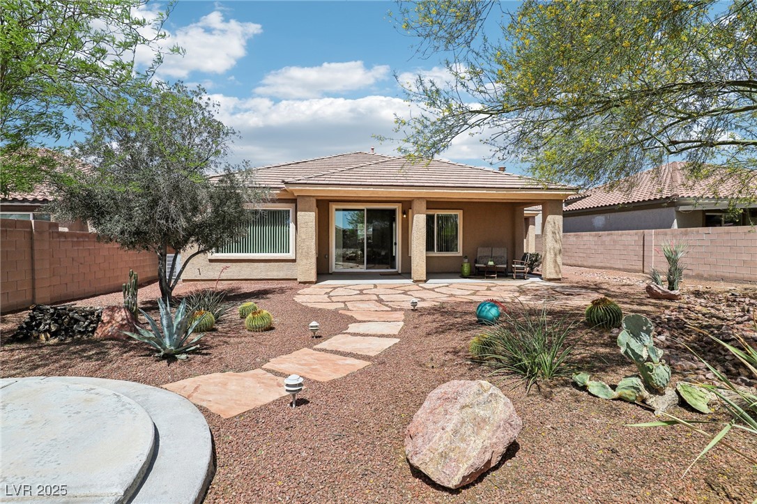 8316 Imperial Lakes Street