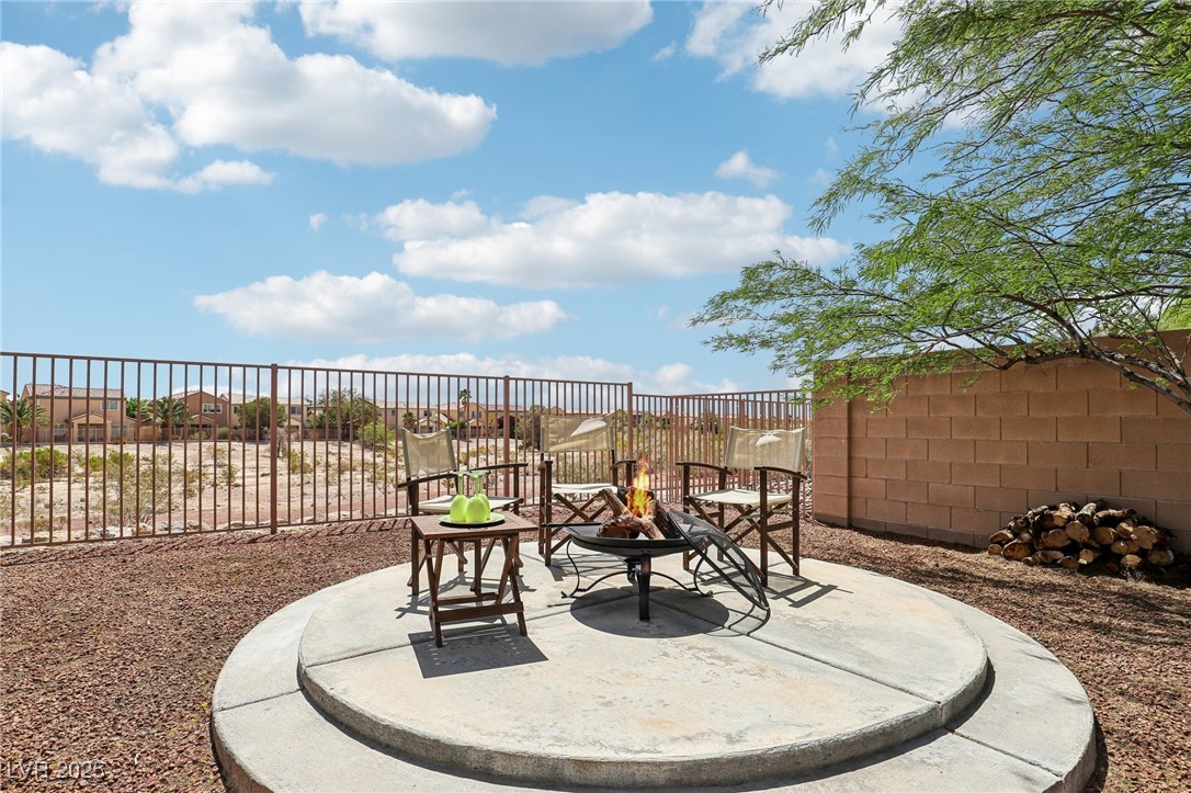 8316 Imperial Lakes Street