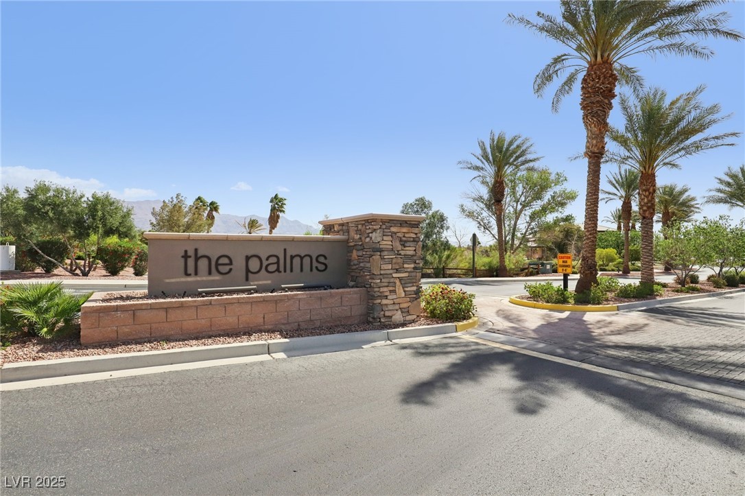 8316 Imperial Lakes Street