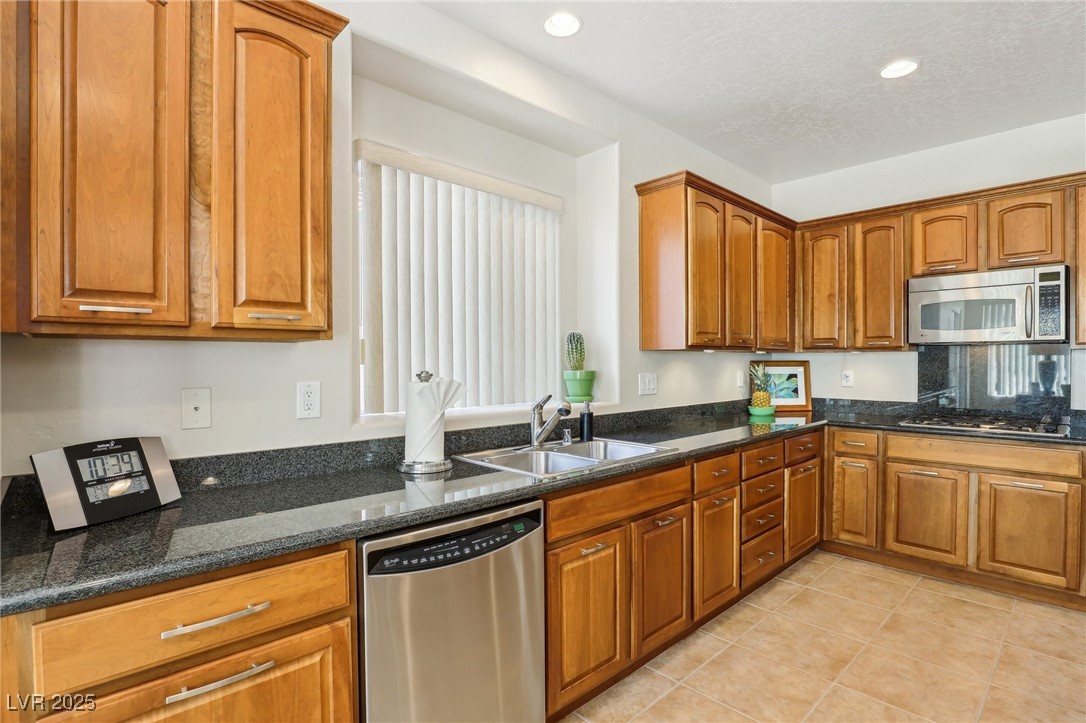 8316 Imperial Lakes Street