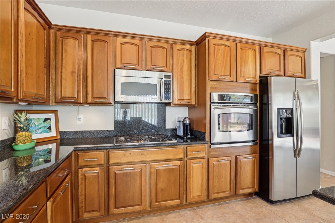 8316 Imperial Lakes Street