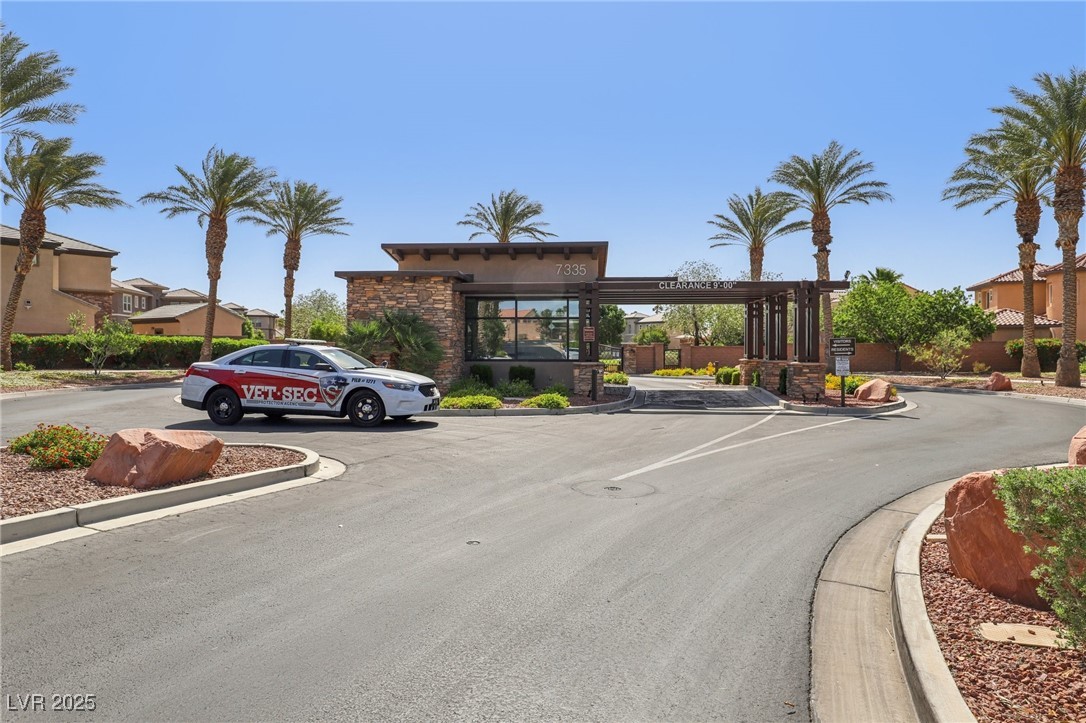 8316 Imperial Lakes Street