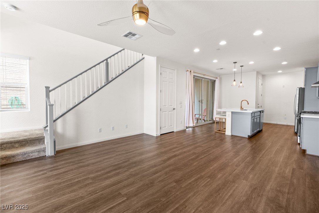 11689 Bearpaw Meadow Avenue