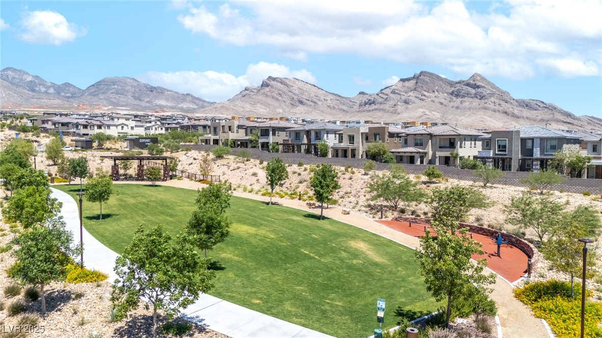 11689 Bearpaw Meadow Avenue