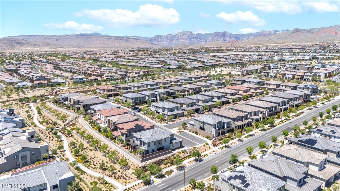 11689 Bearpaw Meadow Avenue