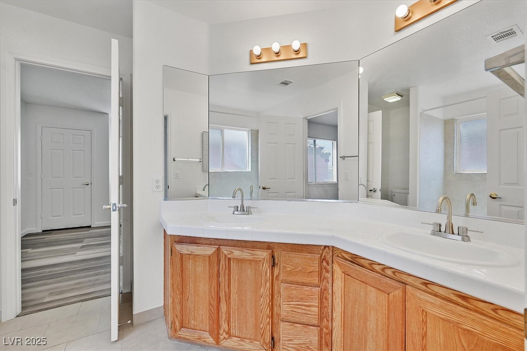 8887 Mia Moore Avenue