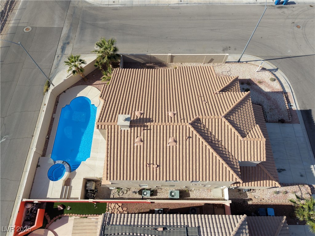 8887 Mia Moore Avenue