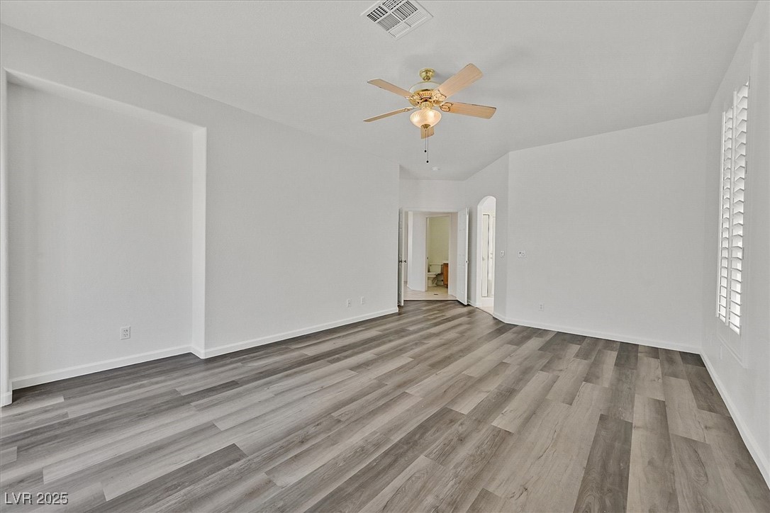 8887 Mia Moore Avenue