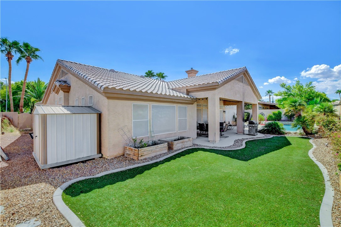 7530 Apple Springs Avenue