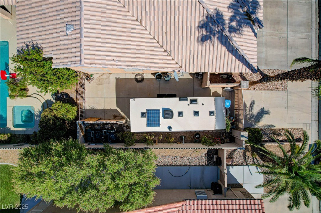 7530 Apple Springs Avenue