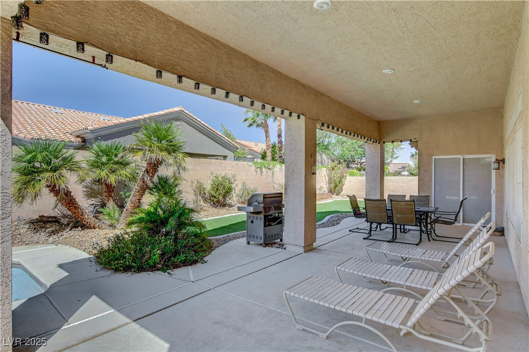 7530 Apple Springs Avenue