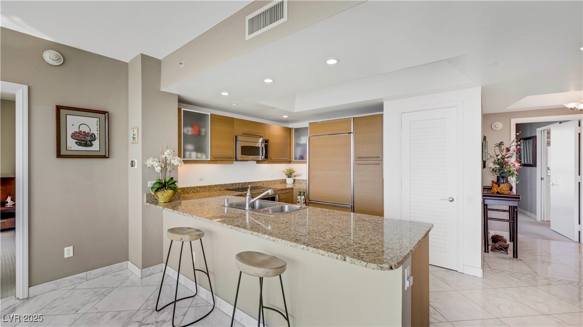 322 Karen Avenue 1001