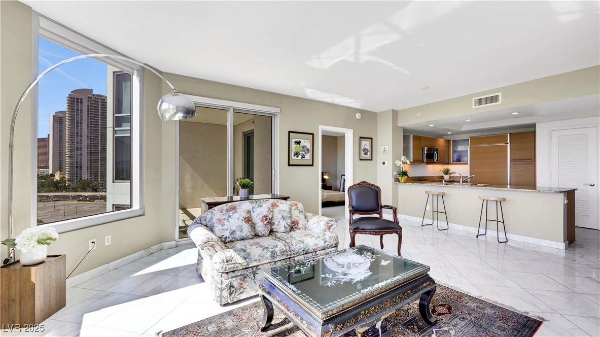 322 Karen Avenue 1001