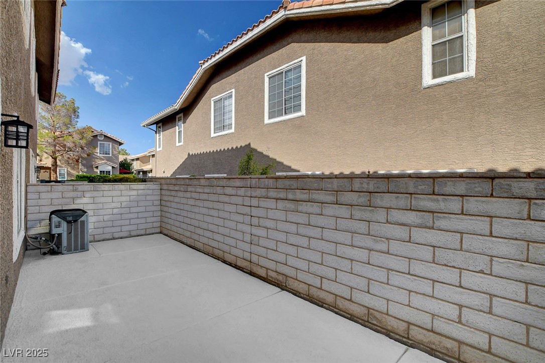 9376 Peace Pipe Court