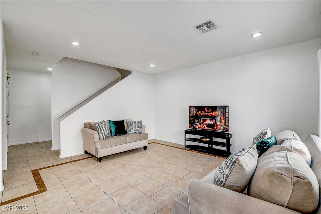 9376 Peace Pipe Court