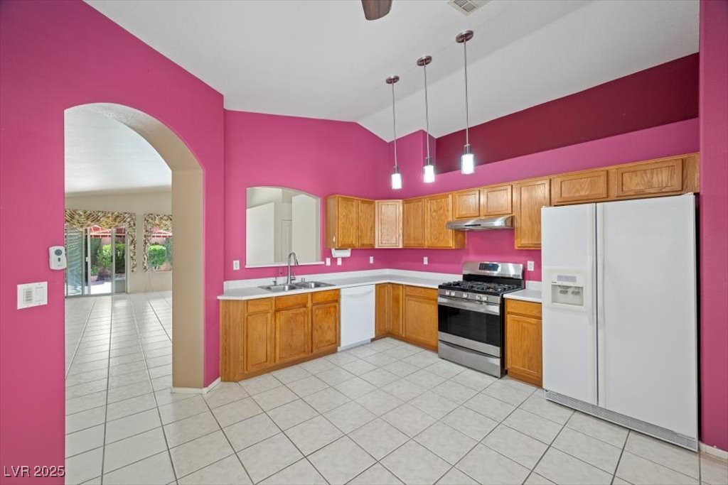 875 Rainbow Rock Street
