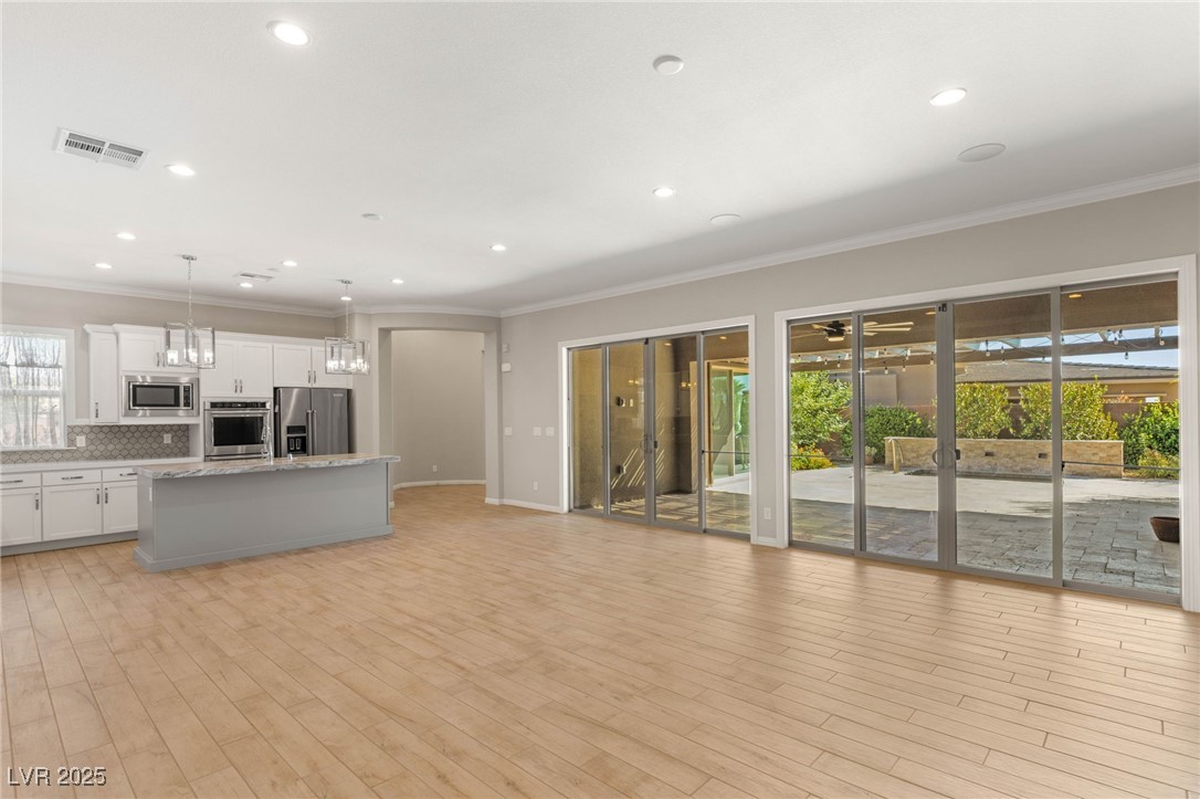 9985 Regency Canyon Way