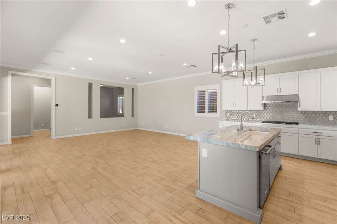 9985 Regency Canyon Way