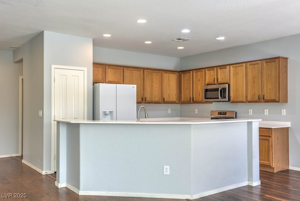 3305 Flyway Court