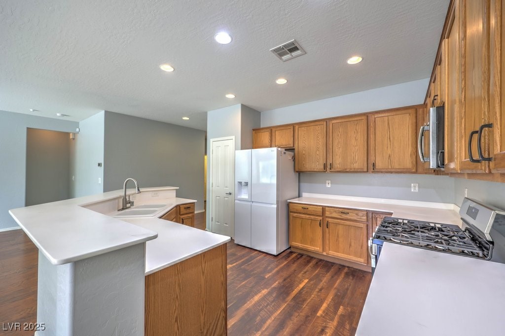 3305 Flyway Court