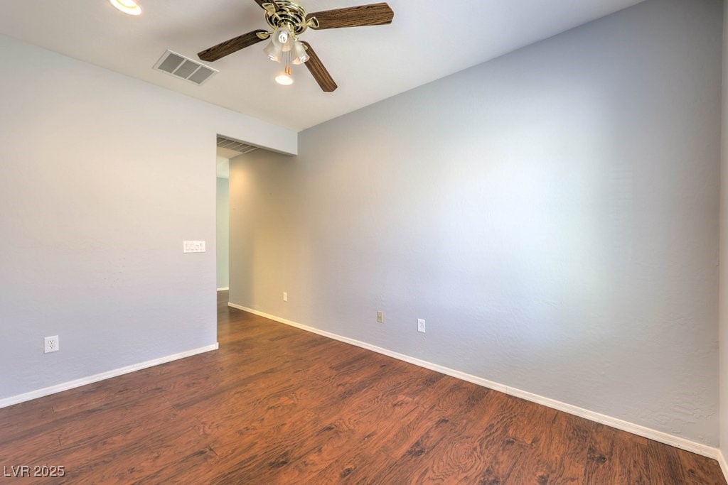 3305 Flyway Court