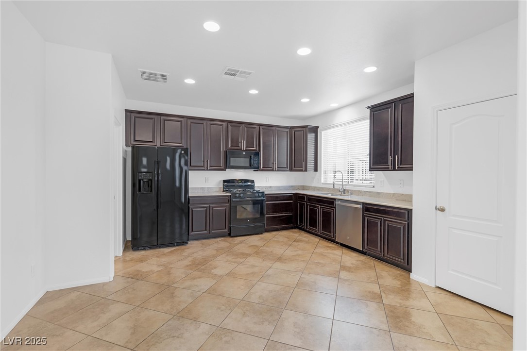 7254 Puddle Duck Street