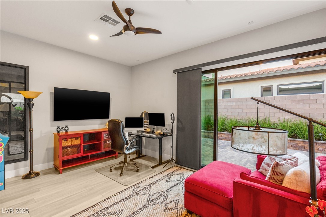 445 Cliff Terrace Avenue