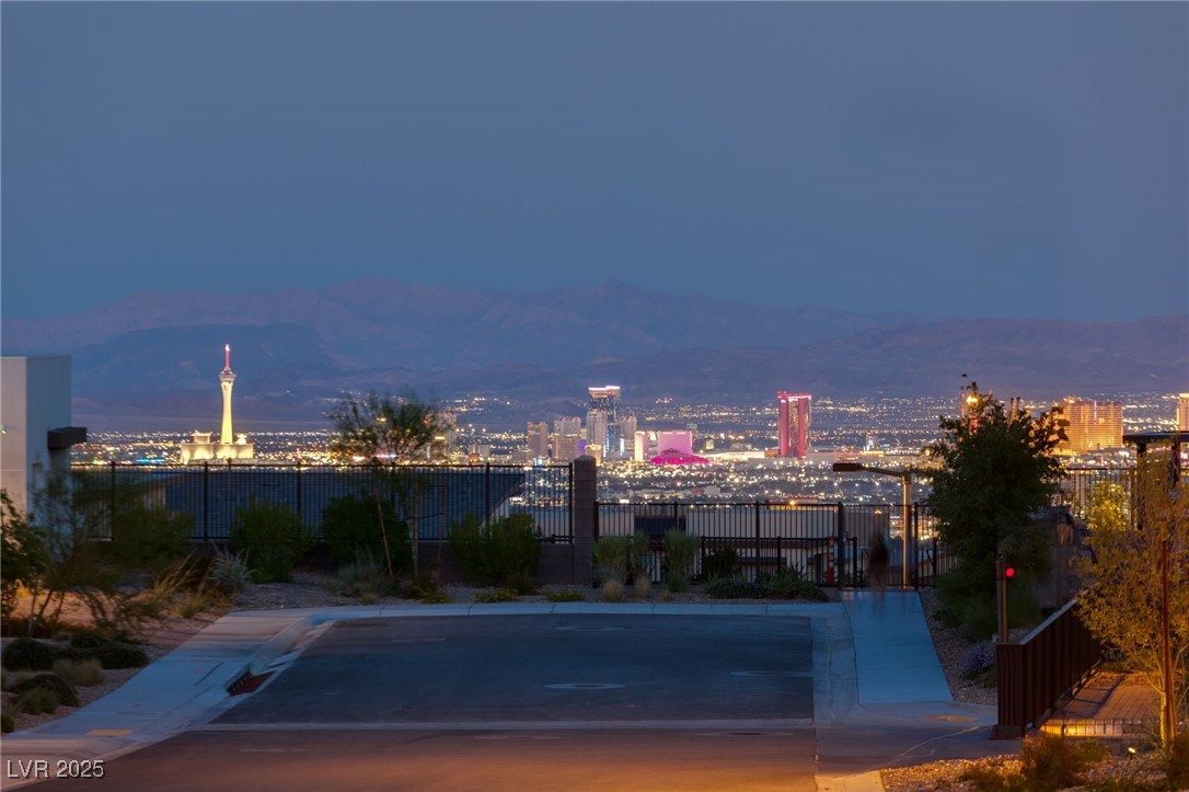 445 Cliff Terrace Avenue