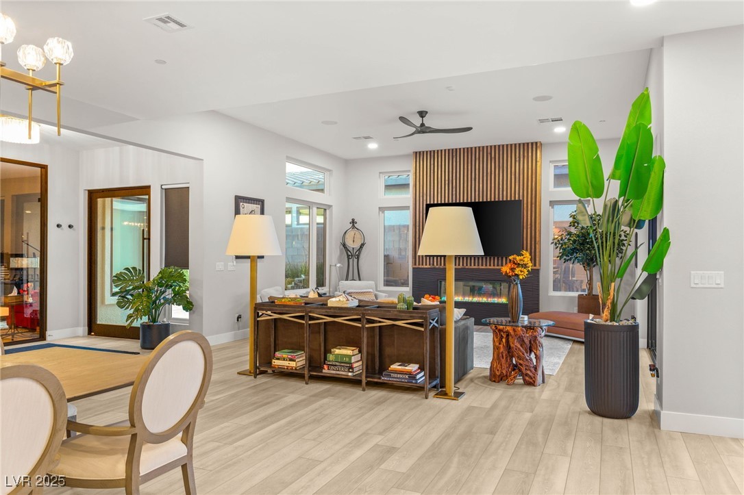 445 Cliff Terrace Avenue