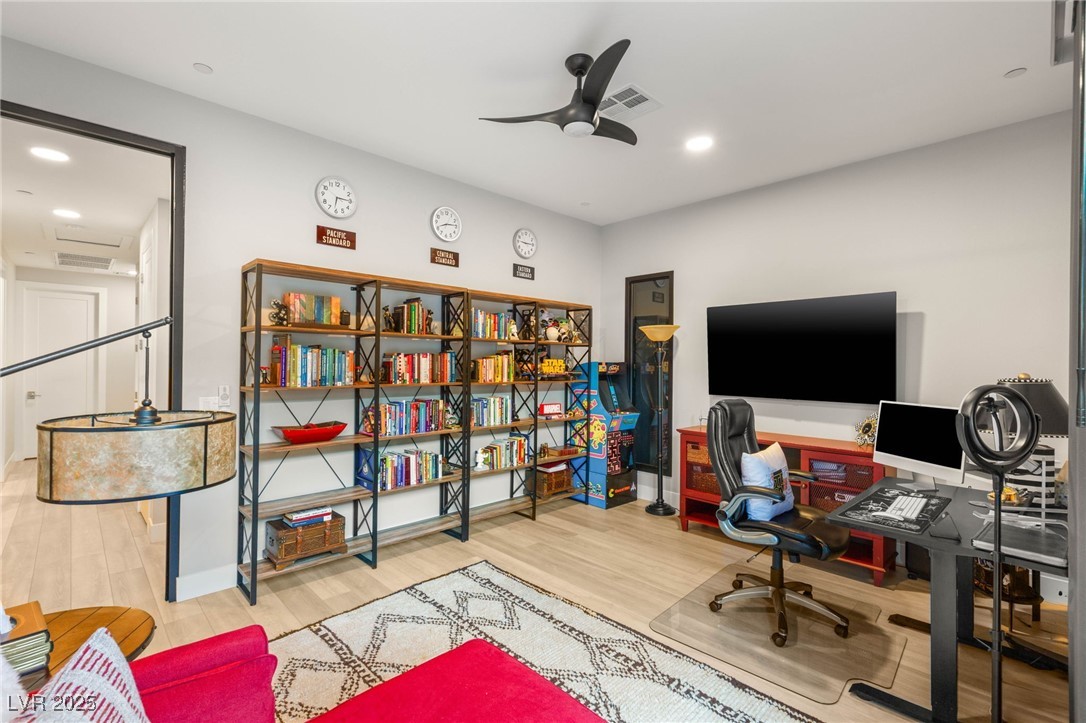 445 Cliff Terrace Avenue