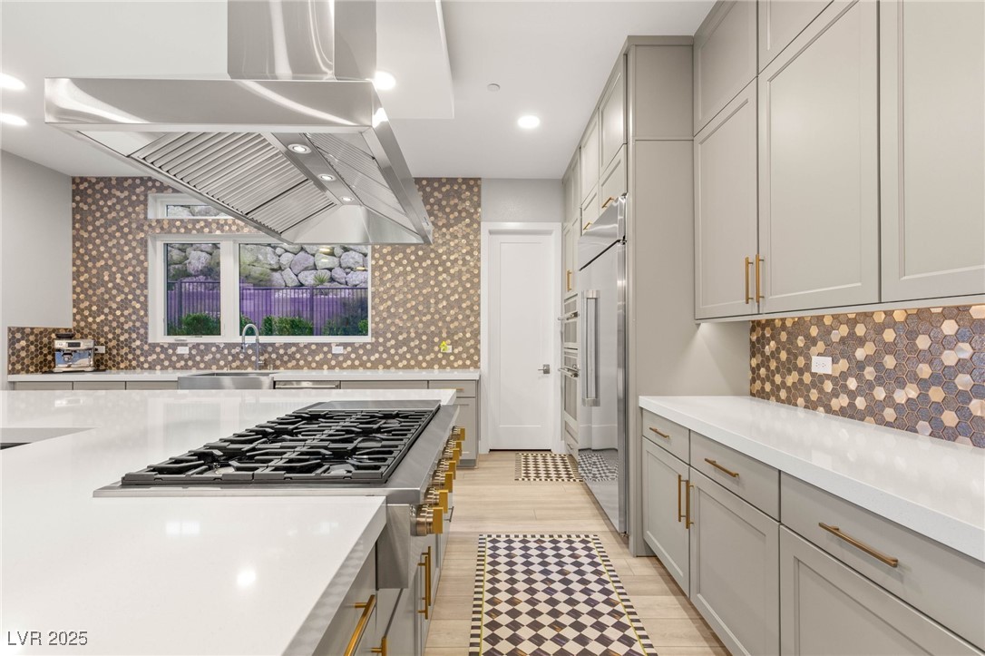 445 Cliff Terrace Avenue