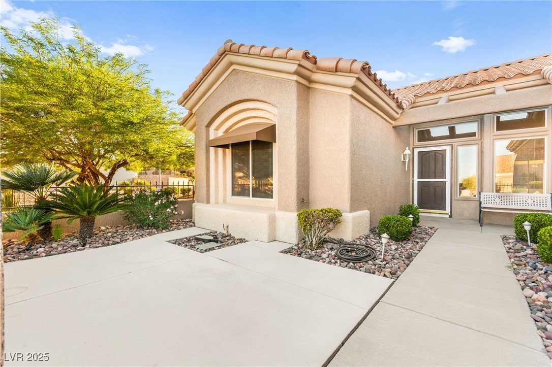 2501 Indigo Valley Street