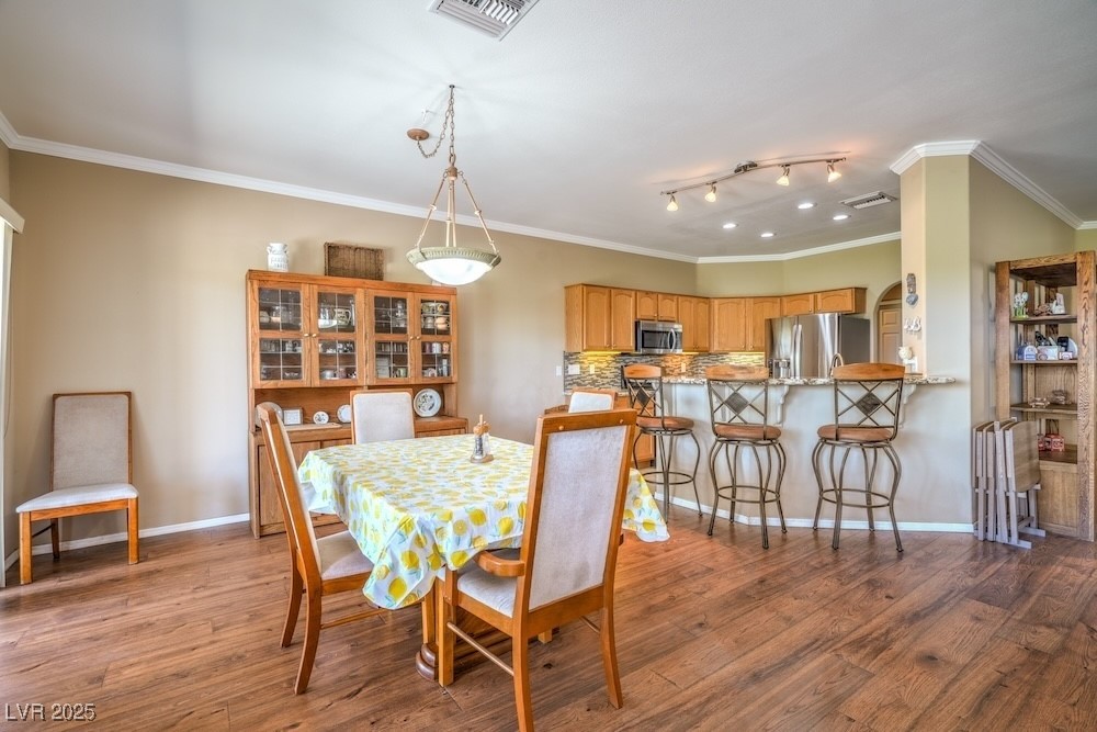 1221 Golf Club Drive