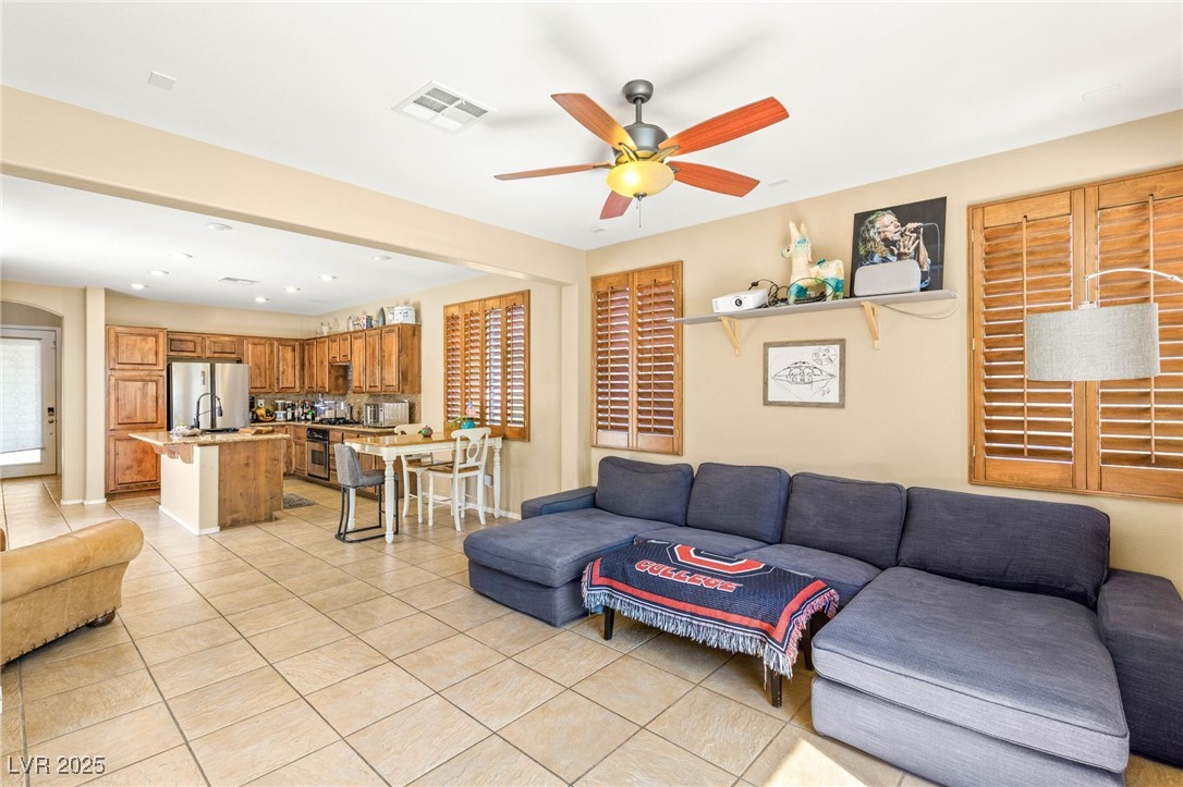 2316 Summer Home Street