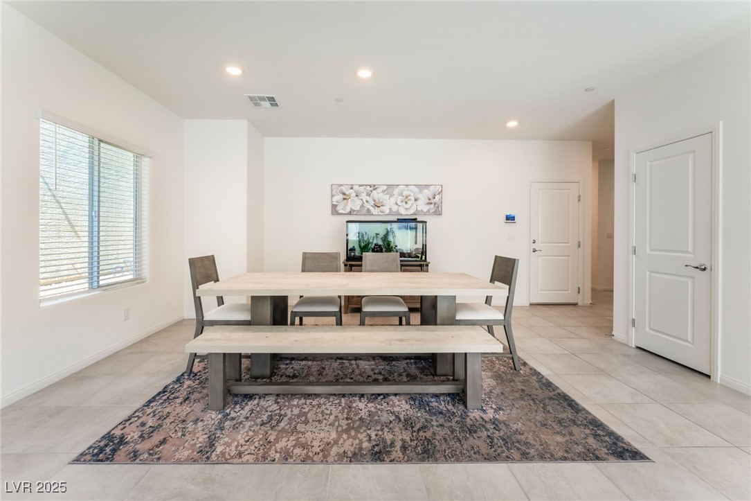 7211 Alabaster Peak Street