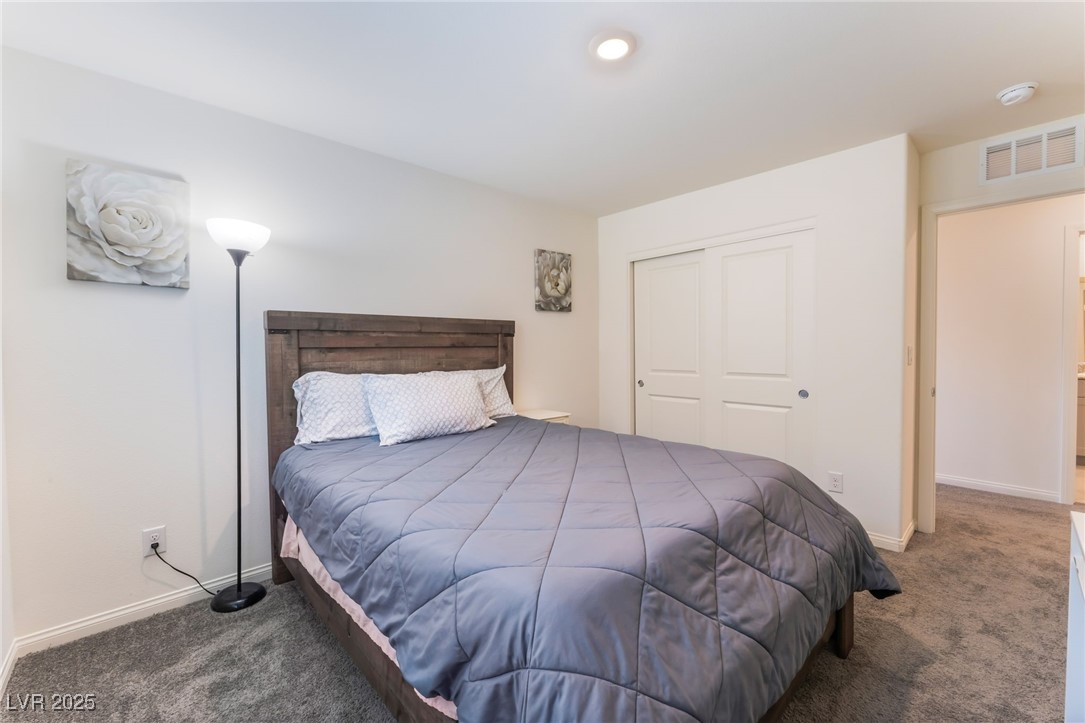 7211 Alabaster Peak Street