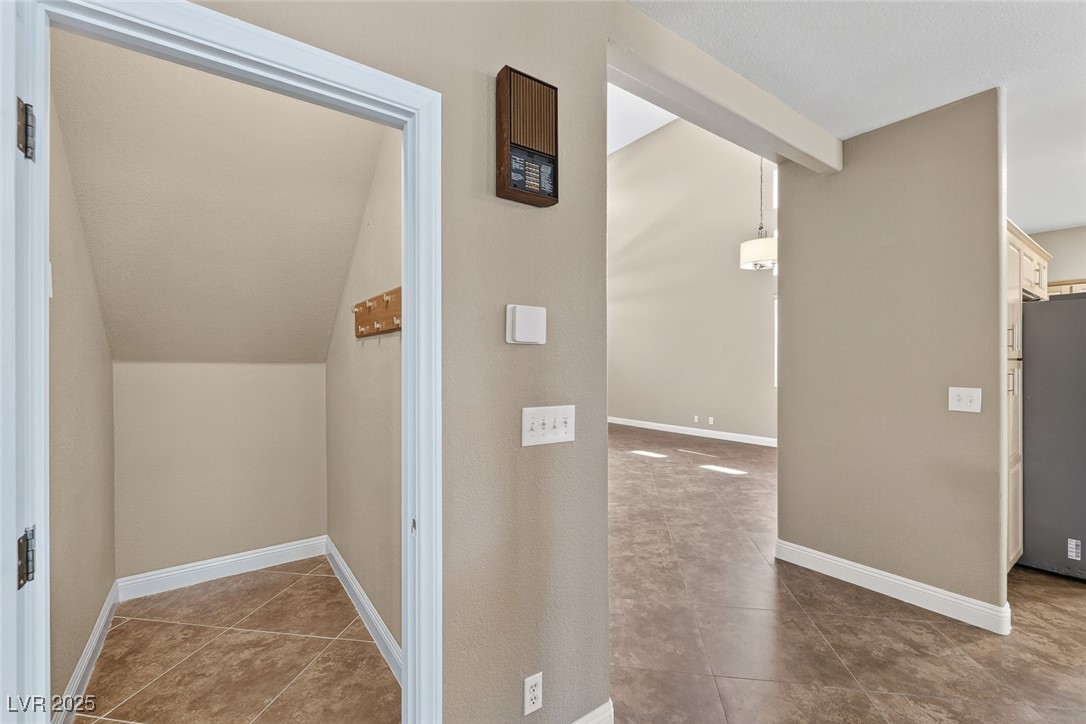 6009 Blowing Bellows Street