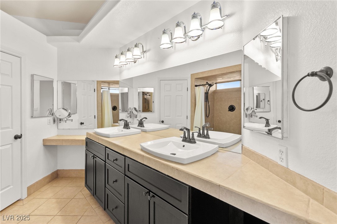 848 Coral Cottage Drive