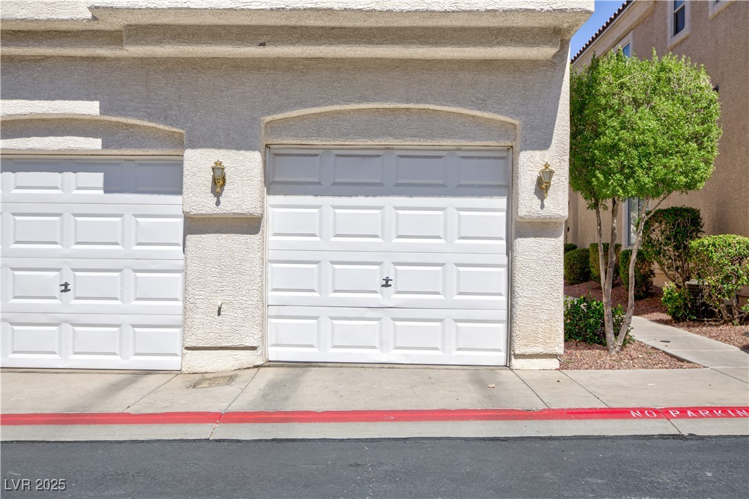 2566 Velez Valley Way