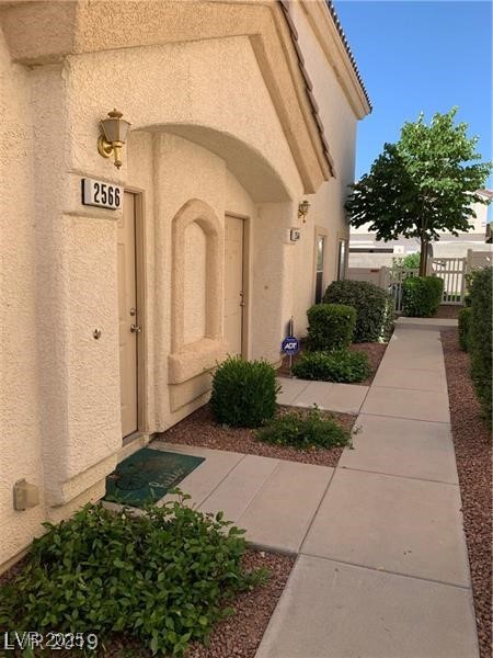 2566 Velez Valley Way