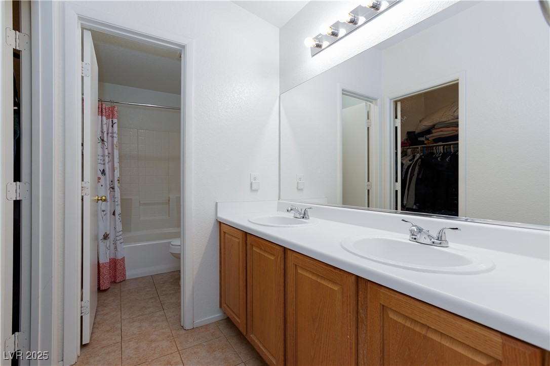 2566 Velez Valley Way