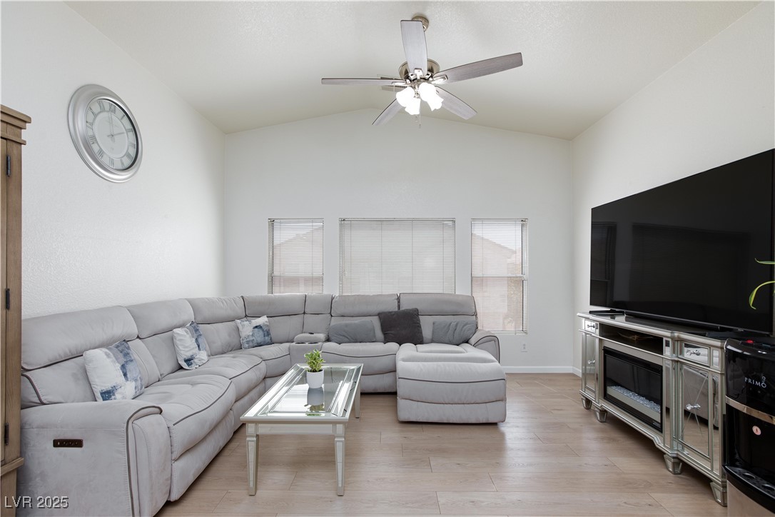2566 Velez Valley Way