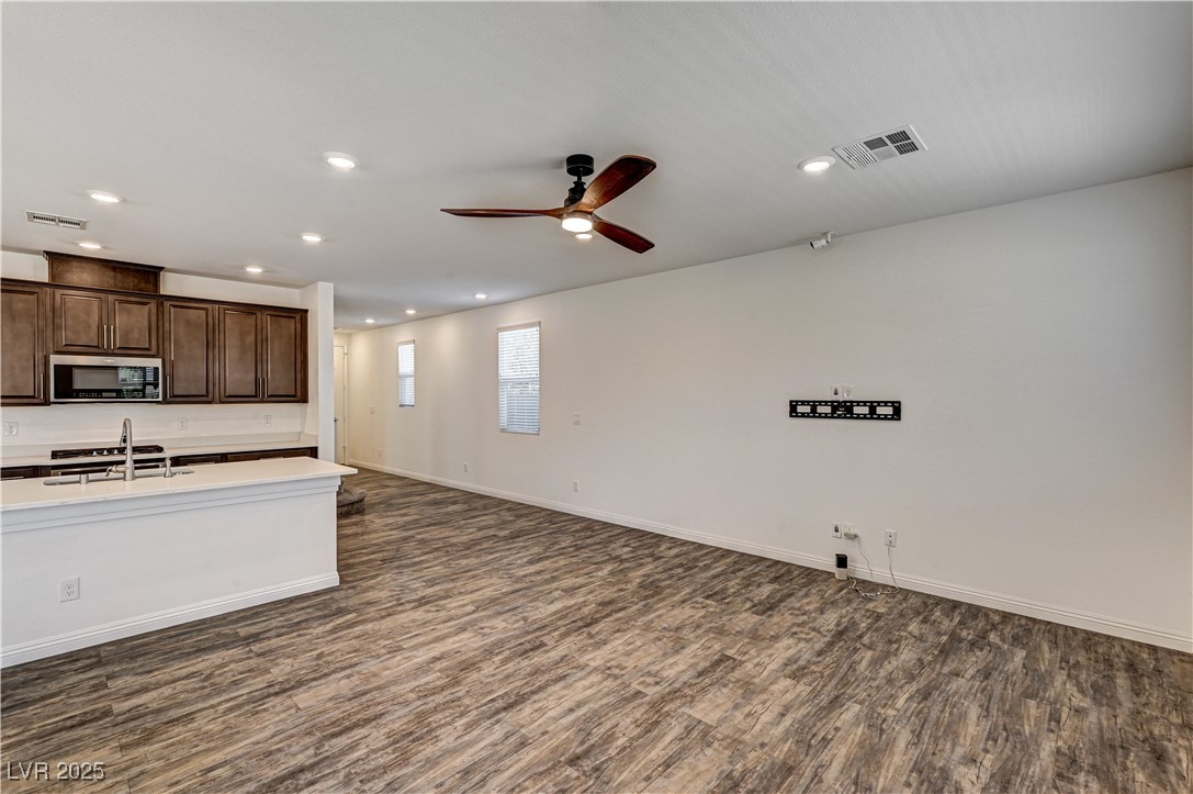 5544 Jinsha River Street